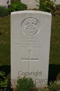 Templeux-Le-Guerard British Cemetery - Grundy, T H
