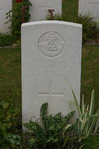 Templeux-Le-Guerard British Cemetery - Gudgeon, T J