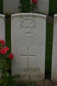 Templeux-Le-Guerard British Cemetery - Hayward, A
