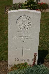 Templeux-Le-Guerard British Cemetery - Healy, J M