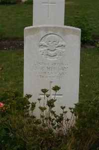 Templeux-Le-Guerard British Cemetery - Hensby, A B