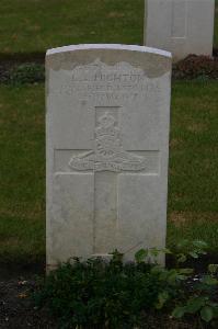 Templeux-Le-Guerard British Cemetery - Highton, C L