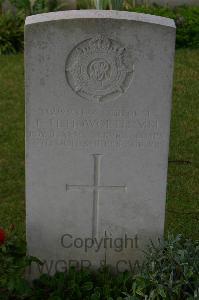 Templeux-Le-Guerard British Cemetery - Howorth, F H