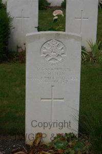 Templeux-Le-Guerard British Cemetery - Hyman, W