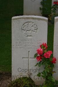 Templeux-Le-Guerard British Cemetery - Jenner, Douglas Pratt