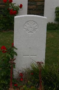 Templeux-Le-Guerard British Cemetery - Jones, G