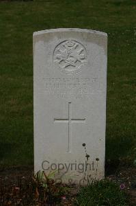 Templeux-Le-Guerard British Cemetery - Kinnerley, H