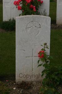 Templeux-Le-Guerard British Cemetery - Lannon, T F