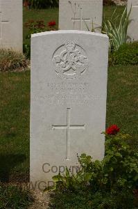 Templeux-Le-Guerard British Cemetery - Lovejoy, J