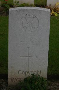Templeux-Le-Guerard British Cemetery - MacE, C E