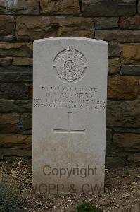 Templeux-Le-Guerard British Cemetery - MacKness, Norman