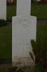 Templeux-Le-Guerard British Cemetery - Merrick, G S