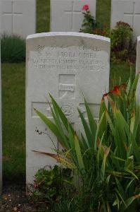 Templeux-Le-Guerard British Cemetery - Morcombe, S W