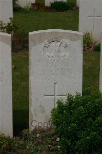 Templeux-Le-Guerard British Cemetery - Munro, W