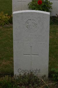 Templeux-Le-Guerard British Cemetery - Norbury, E