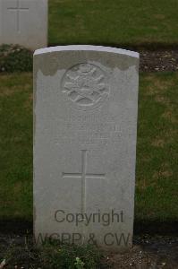 Templeux-Le-Guerard British Cemetery - Parmenter, S W