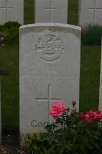 Templeux-Le-Guerard British Cemetery - Pinker, H L