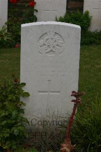 Templeux-Le-Guerard British Cemetery - Podbery, A J