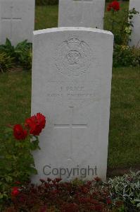 Templeux-Le-Guerard British Cemetery - Price, J