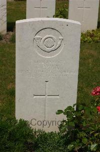 Templeux-Le-Guerard British Cemetery - Price, Timothy