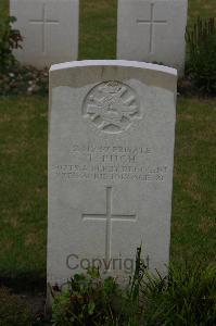 Templeux-Le-Guerard British Cemetery - Pugh, Thomas