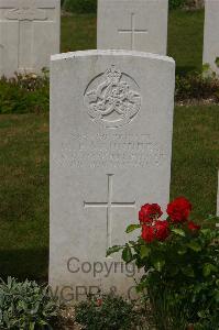 Templeux-Le-Guerard British Cemetery - Saunders, Matthew Francis