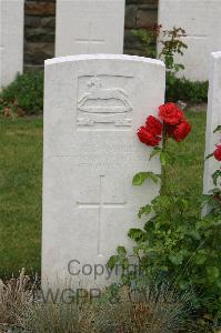 Templeux-Le-Guerard British Cemetery - Savage, F C