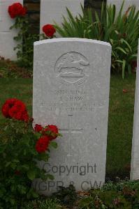 Templeux-Le-Guerard British Cemetery - Shaw, J