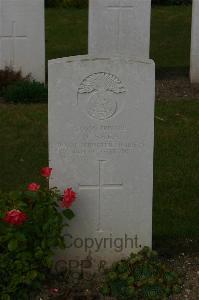 Templeux-Le-Guerard British Cemetery - Shea, D