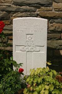 Templeux-Le-Guerard British Cemetery - Sutton, W D