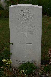Templeux-Le-Guerard British Cemetery - Taylor, J W