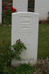 Templeux-Le-Guerard British Cemetery - Walton, Herbert