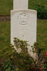 Templeux-Le-Guerard British Cemetery - Warner, J