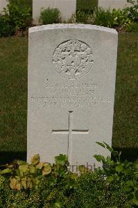 Templeux-Le-Guerard British Cemetery - Whelan, W