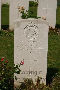 Templeux-Le-Guerard British Cemetery - Wintle, C J