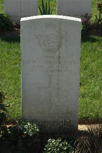 Vaulx Hill Cemetery - Young, Gavin Ferguson