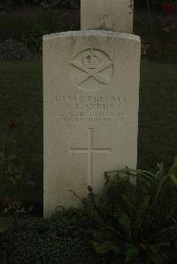 Vermelles British Cemetery - Ayers, C L