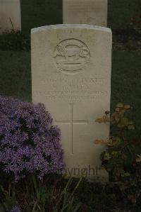 Vermelles British Cemetery - Bailey, H