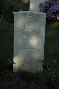 Vermelles British Cemetery - Barnes, James