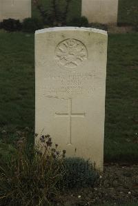 Vermelles British Cemetery - Bird, S