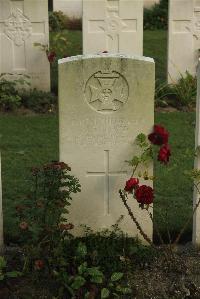 Vermelles British Cemetery - Bland, J T