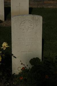 Vermelles British Cemetery - Blyth, David