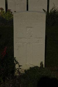 Vermelles British Cemetery - Bond, H W