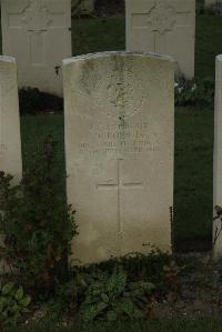 Vermelles British Cemetery - Bowers, T