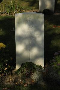 Vermelles British Cemetery - Branchett, F C