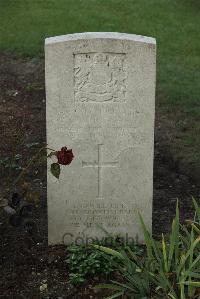 Vermelles British Cemetery - Britch, John