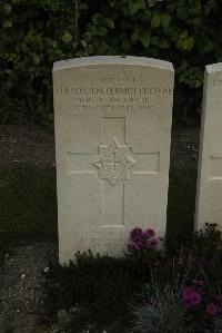 Vermelles British Cemetery - Browne, The Hon. M. H. Dermot