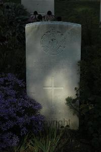 Vermelles British Cemetery - Burke, Edward