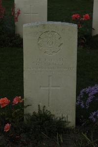 Vermelles British Cemetery - Burnett, Gladstone