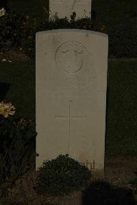 Vermelles British Cemetery - Burns, Christopher